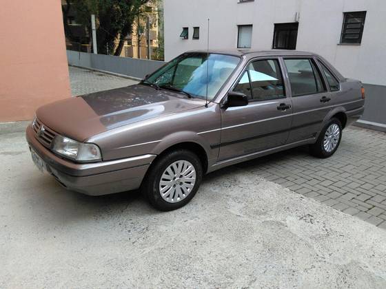 VOLKSWAGEN SANTANA 1.8 CLI 8V GASOLINA 4P MANUAL